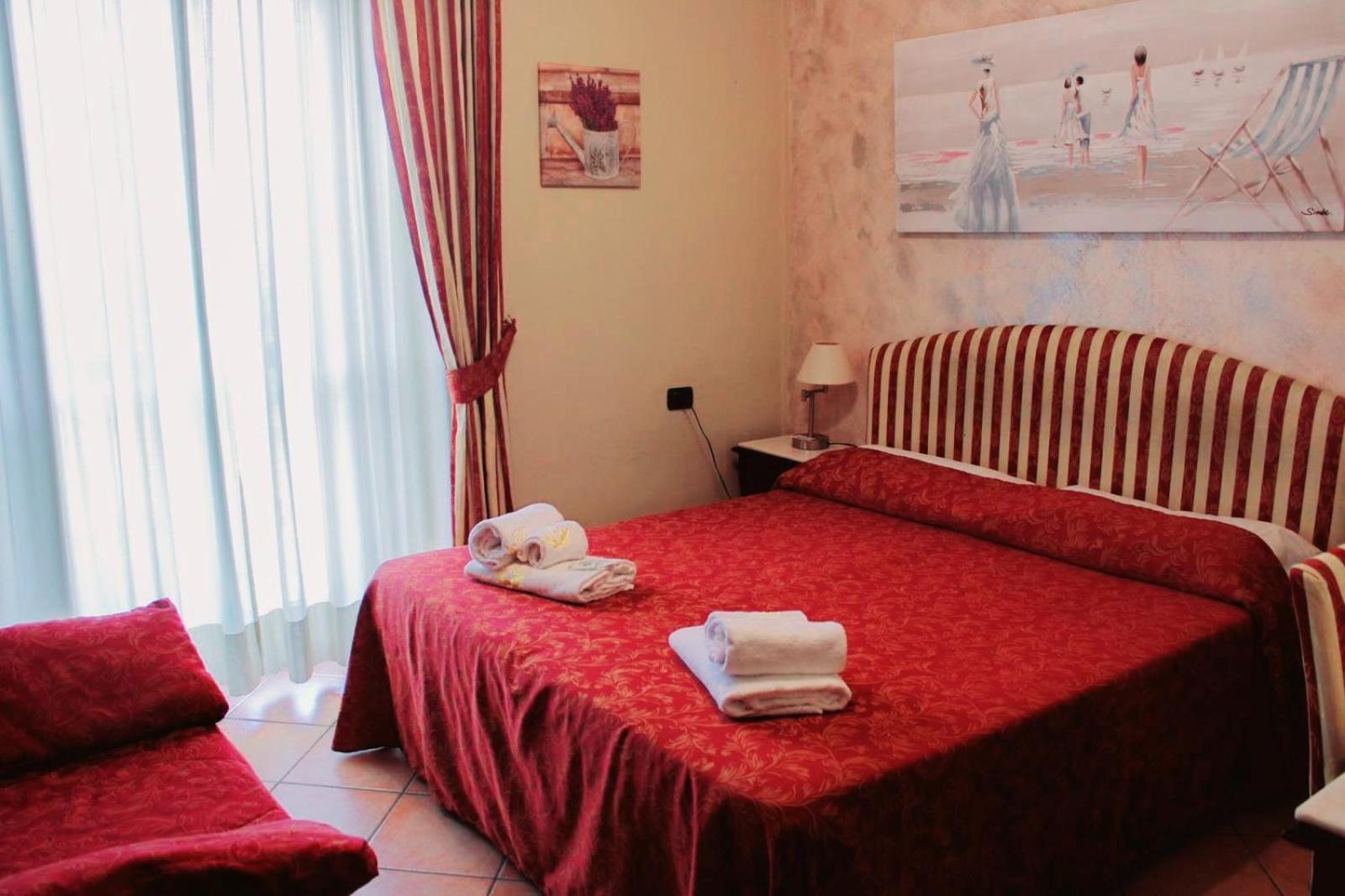 Hotel Sicilia Milan Exterior photo